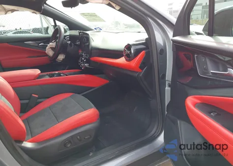 2025 Chevrolet Blazer Ev Rs Awd z USA, uszkodzony, nr VIN 3GNKDJRJXSS175468